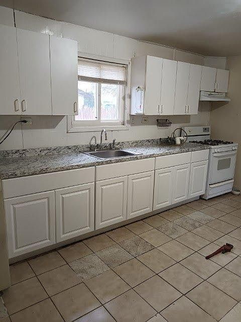 kitchen WE JUST CHANGE VTO VYNEL TILES