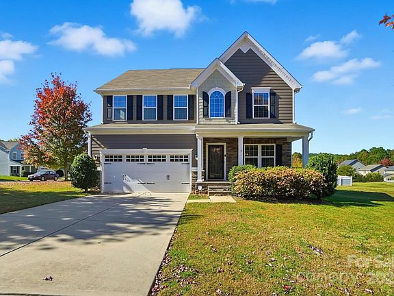 2nd image of 3717 English Garden Dr