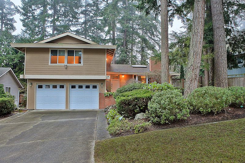 1st image of 16201 SE 31st St