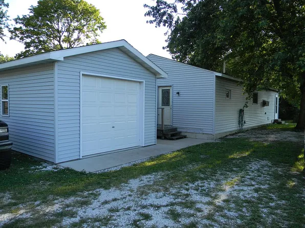 1100 S Johnson St, Macomb, IL 61455