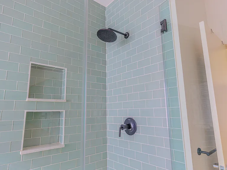 Waterfall shower head
