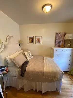 Rented by Mdays Realty | media 23