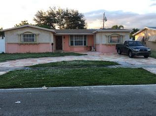 3929 NW 36th Ave, Lauderdale Lakes, FL 33309