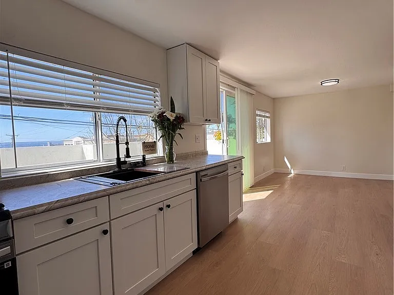 1734 Prospect Ave #B — Photo 11