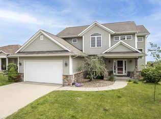 52 Eversull Ln, Iowa City, IA 52245