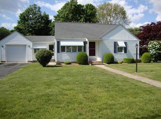 55 Maynard Rd, Old Saybrook, CT 06475