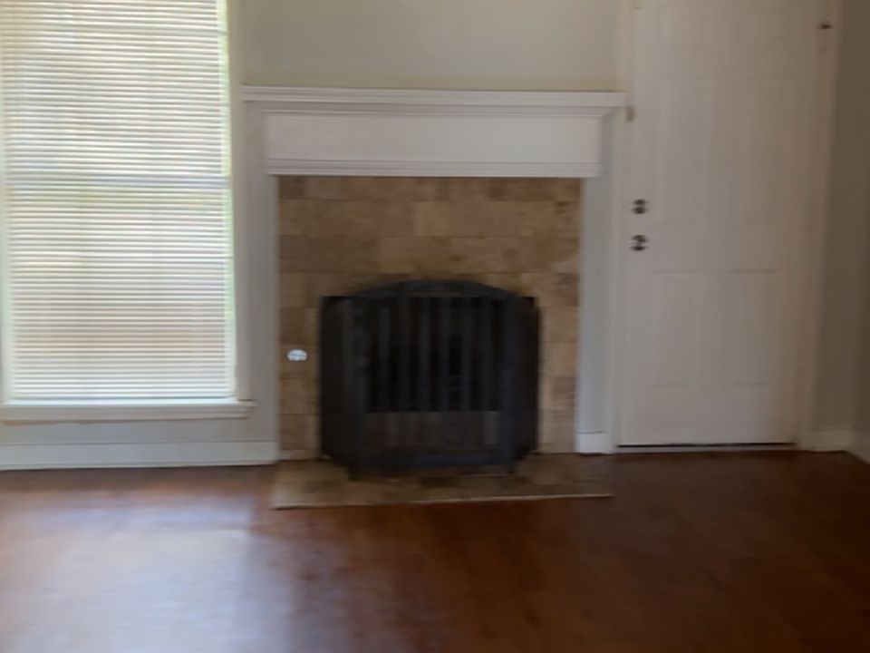 2nd image of 5046 Womack Dr