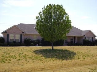 4909 Rancho Verde Pkwy, Crowley, TX 76036