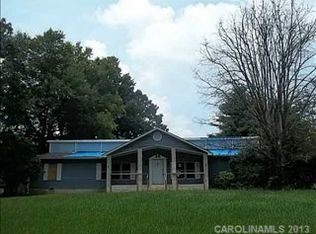 131 Colt Thornburg Rd, Dallas, NC 28034