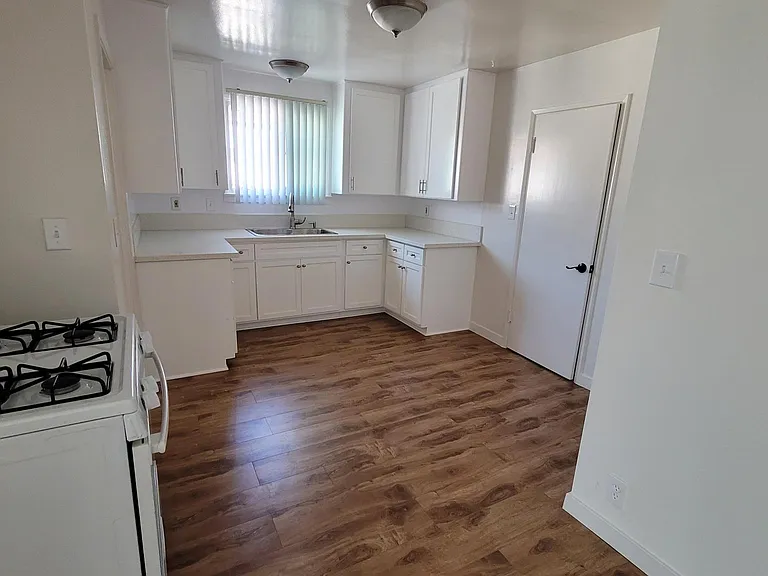 430 W Imperial Ave #A — Photo 5