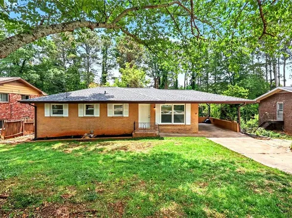 3995 Maxey Hill Dr, Stone Mountain, GA 30083