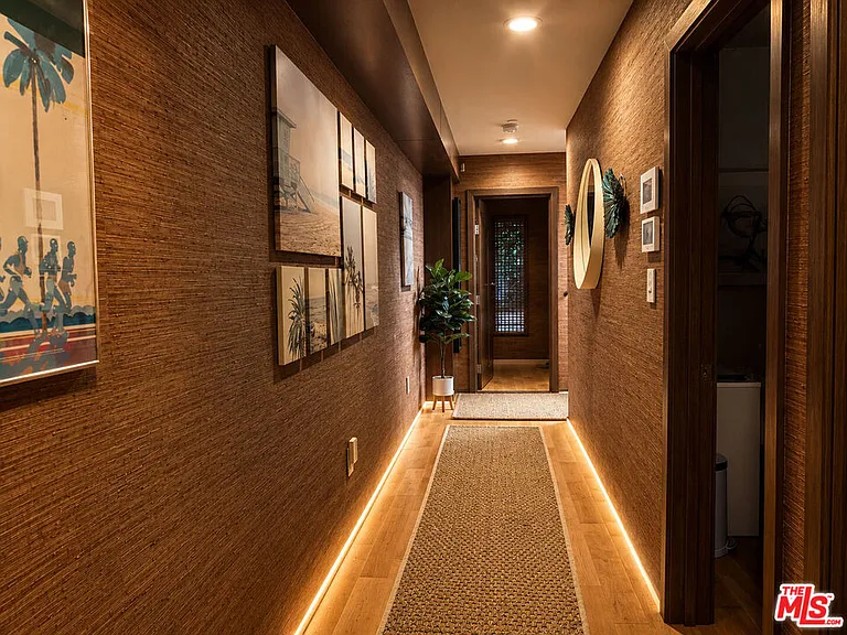 9300 Warbler Way — Photo 10
