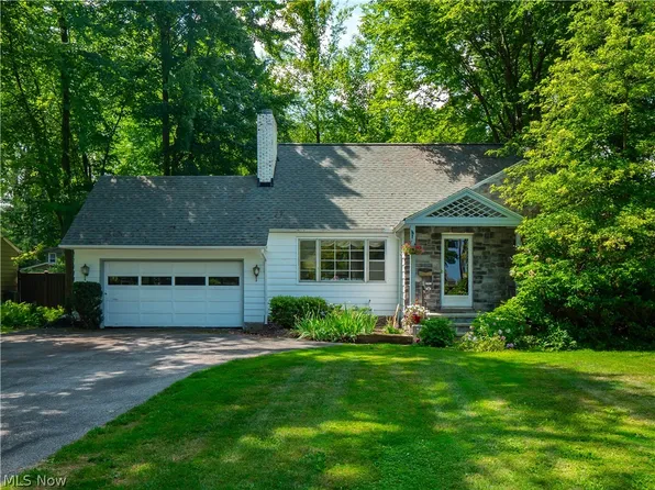 24405 Lake Rd, Bay Village, OH 44140