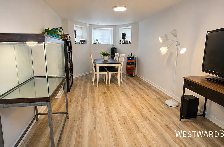 6550 S Drexel Ave #G — Photo 3