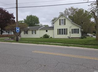 1004 N Center St, Bremen, IN 46506
