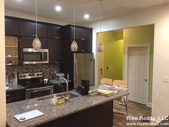 3rd image of 25 Chester St APT 1D