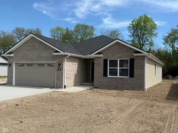 741 Maple Ave, Seymour, IN 47274