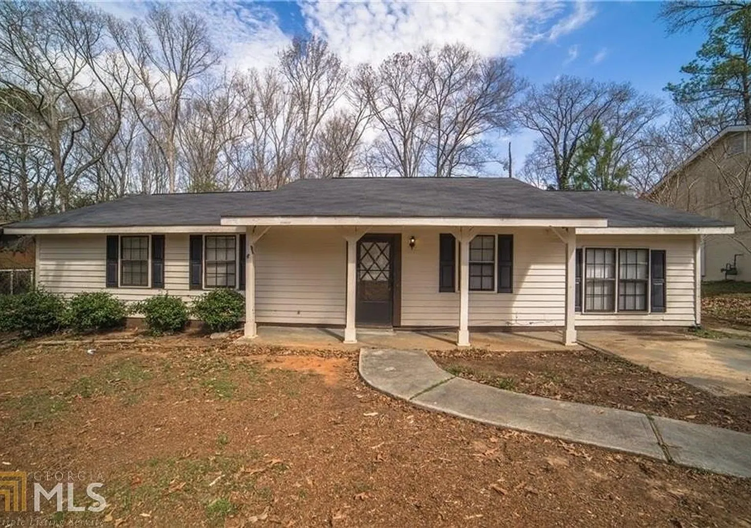 Immediate Move-in 3 Bedroom,1.5 bath in Rex, GA 30273 — Photo 1