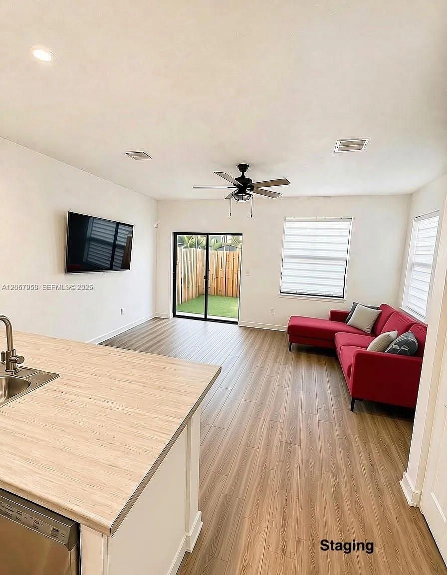 Bowtie Subdivision — Photo 2