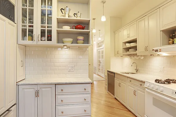 Sold by Corcoran | media 27