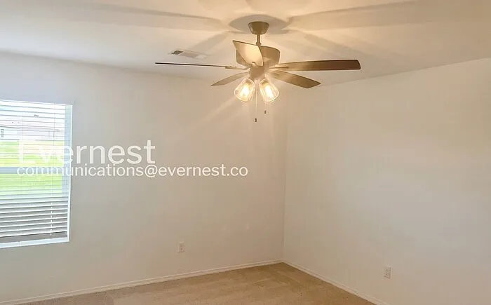 6648 Hollywood Ave — Photo 8