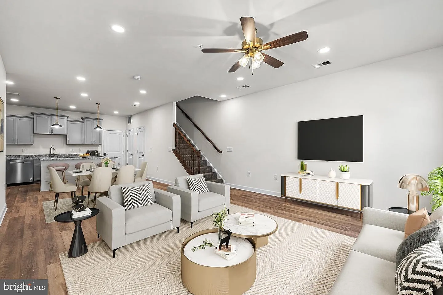 3 bed, 2.5 bath, 1768 sqft, $2,699 — Photo 3