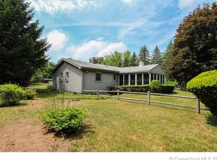 14 Meadowbrook Ln, Avon, CT 06001