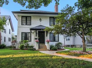 2321 E Menlo Blvd, Shorewood, WI 53211