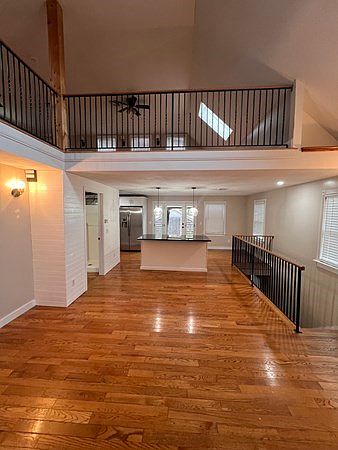 2nd image of 584 Wareham St #1