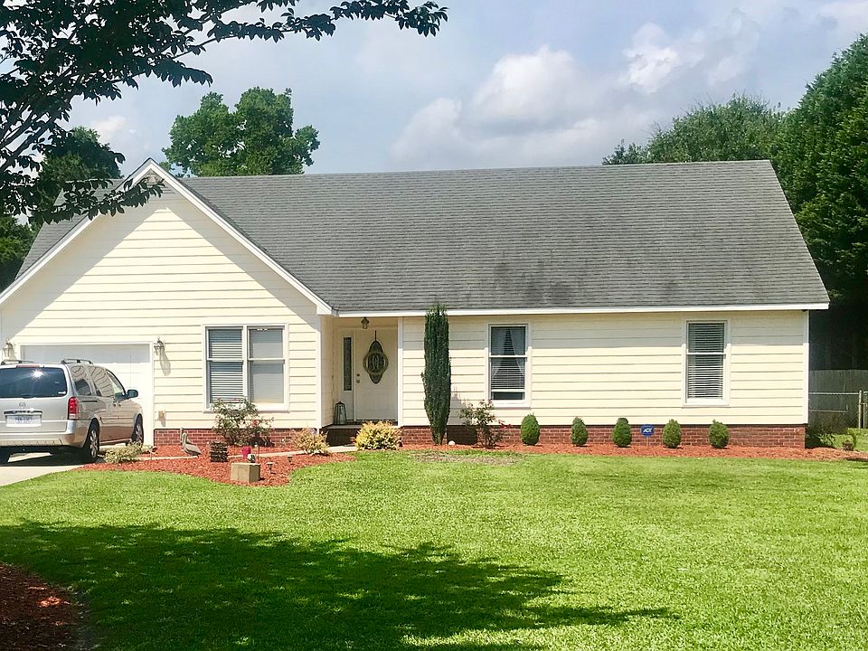 1st image of 3307 Hampshire Dr