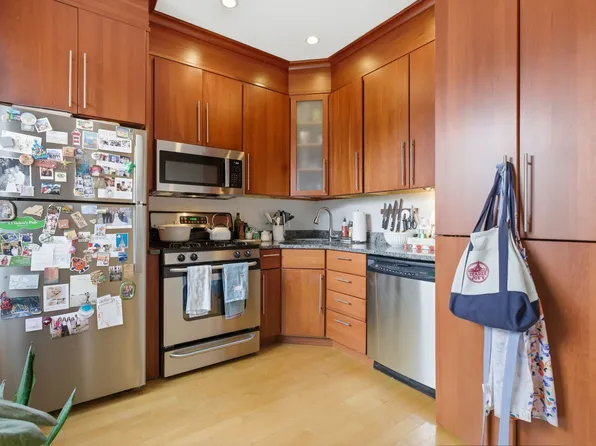 7 Stillman Pl Unit 7, Boston, MA 02113