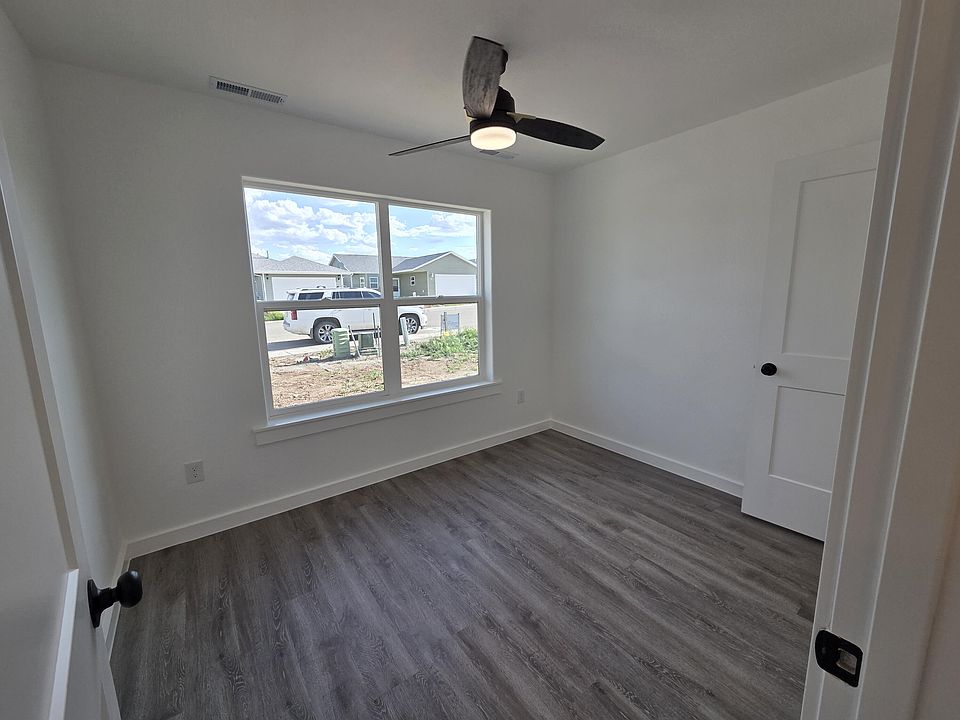 1st image of 92 Harmony St
