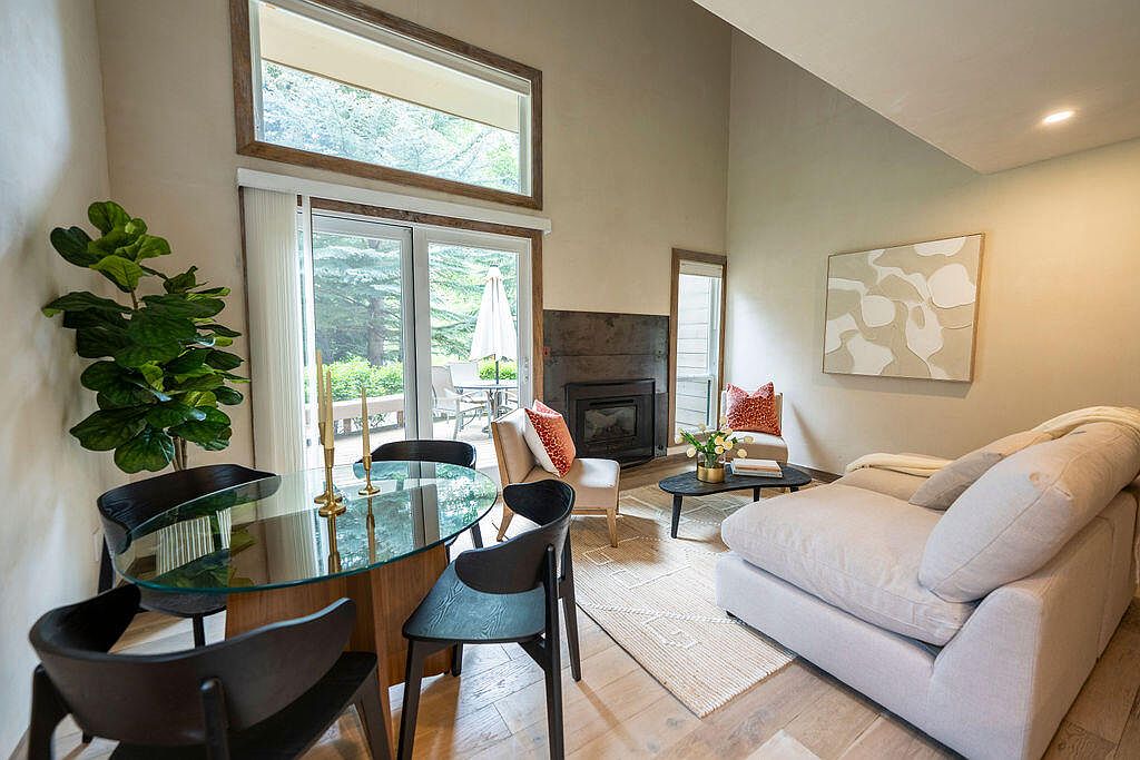 2224 Bonne Vie Condo Dr