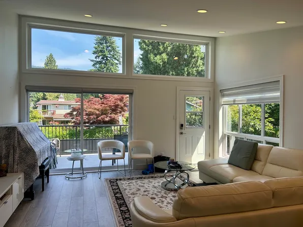1015 Jefferson Ave, West Vancouver, BC V7T 2A6
