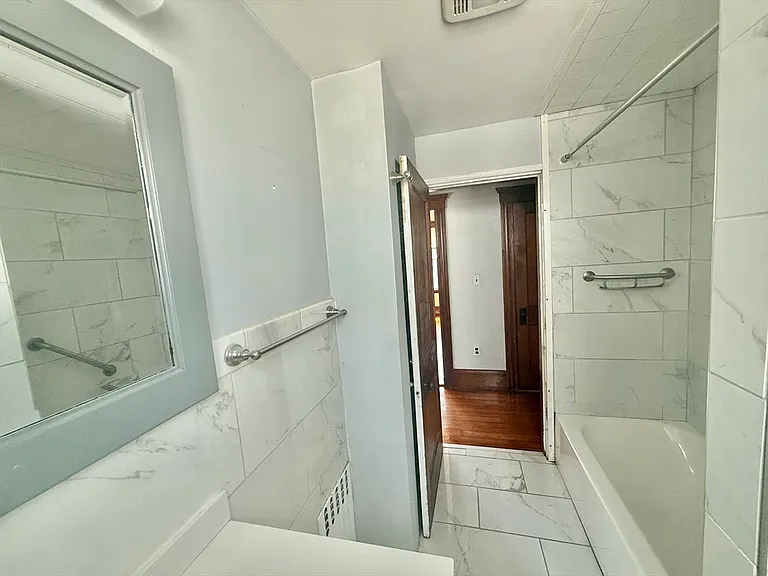 39 Dunbar Ave #1 — Photo 31