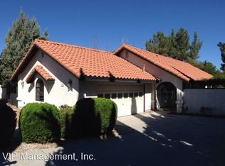 17860 Crestview Dr, Victorville, CA 92395