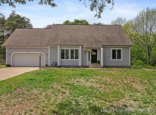 13139 Sikkema Dr, Grand Haven, MI 49417