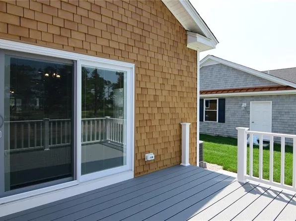 446 S Shore Village Blvd Unit D9, South Kingstown, RI 02879