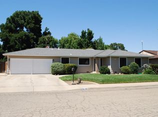 2578 Magnolia Ave, Sanger, CA 93657