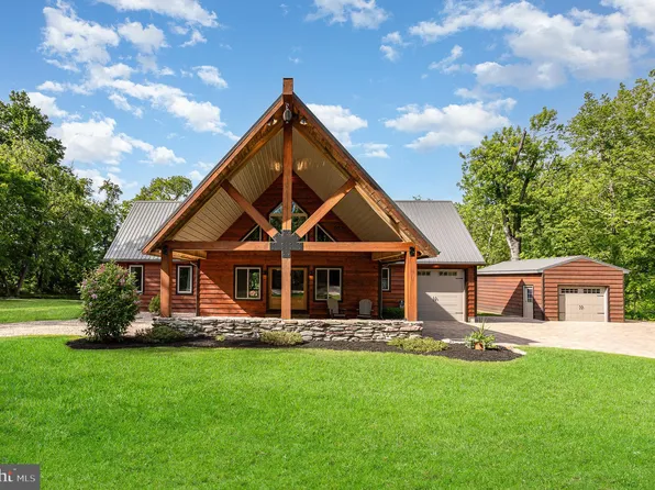 110 Queen St, Arendtsville, PA 17307