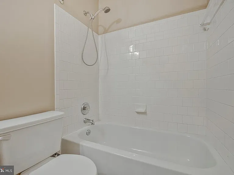 8335 Wades Way — Photo 32