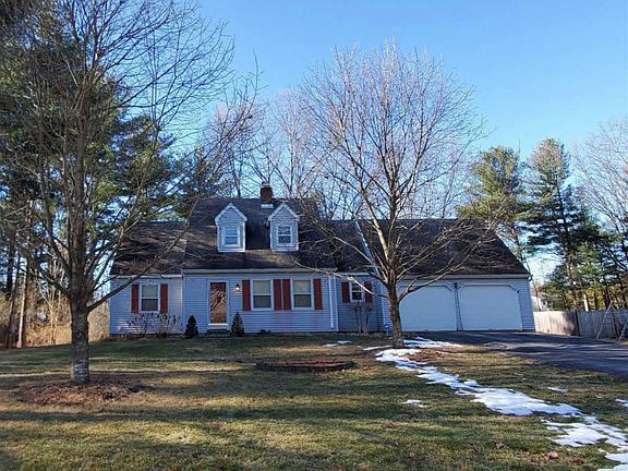 2nd image of 12 Woodlake Dr