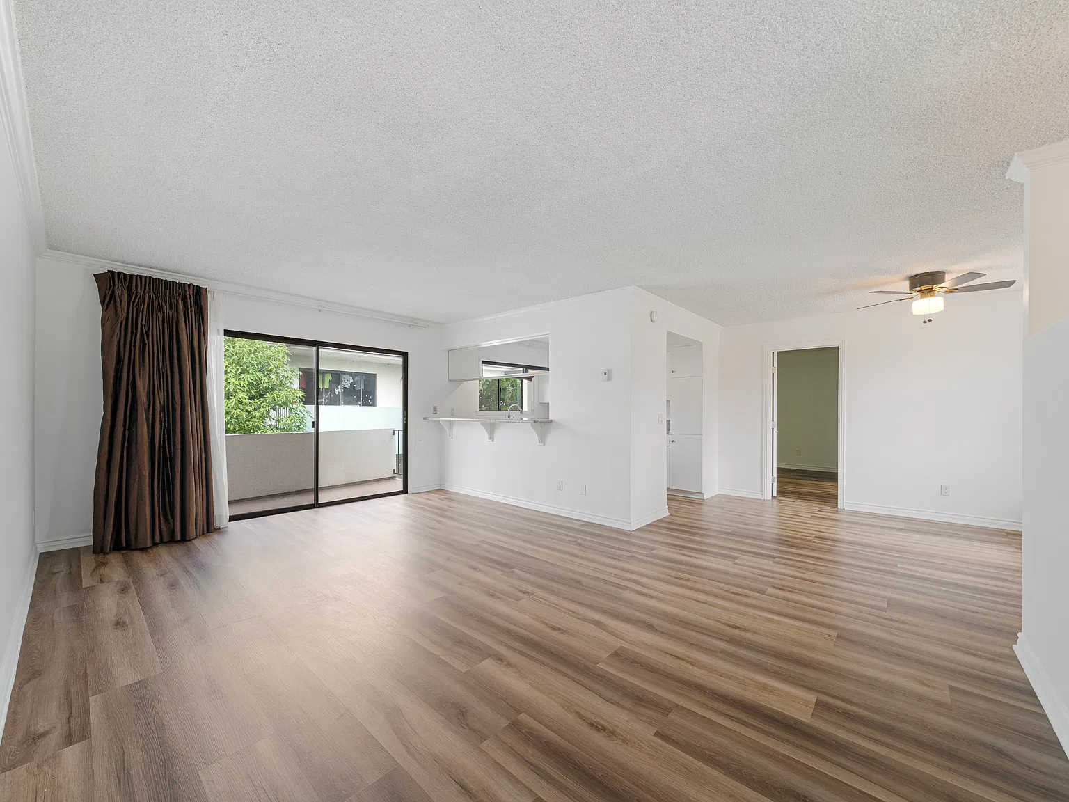 5000 S Centinela Ave — Photo 2