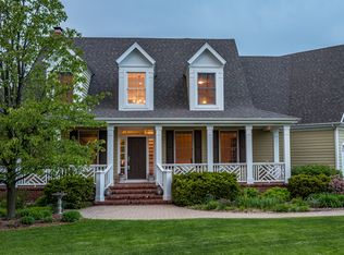 2201 Warrenville Ave, Wheaton, IL 60189