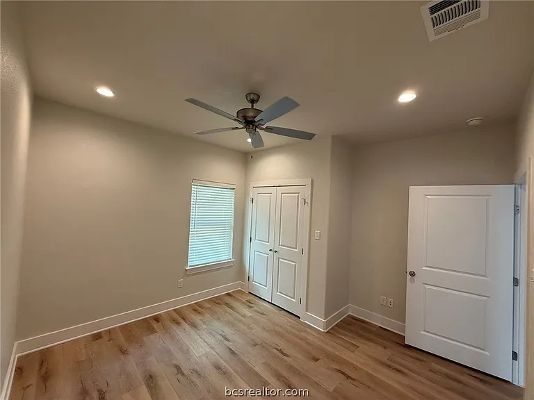 4107 Laura Ln — Photo 6