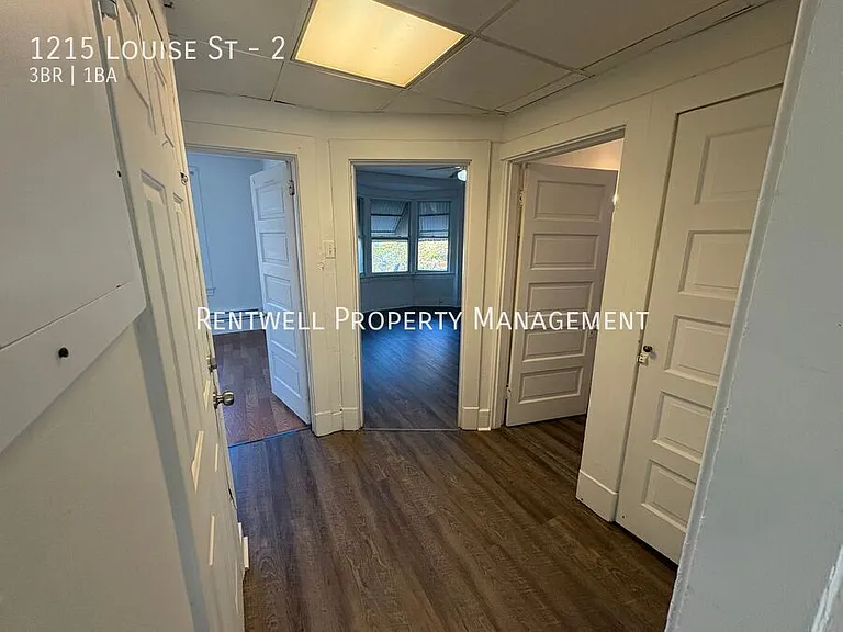 1215 Louise St #2 — Photo 5
