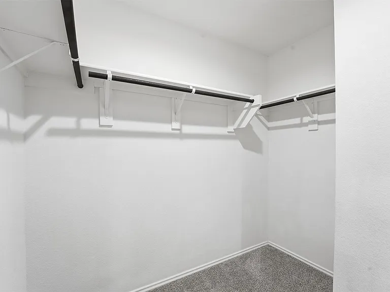 2419 Roaming Elk Ct — Photo 14