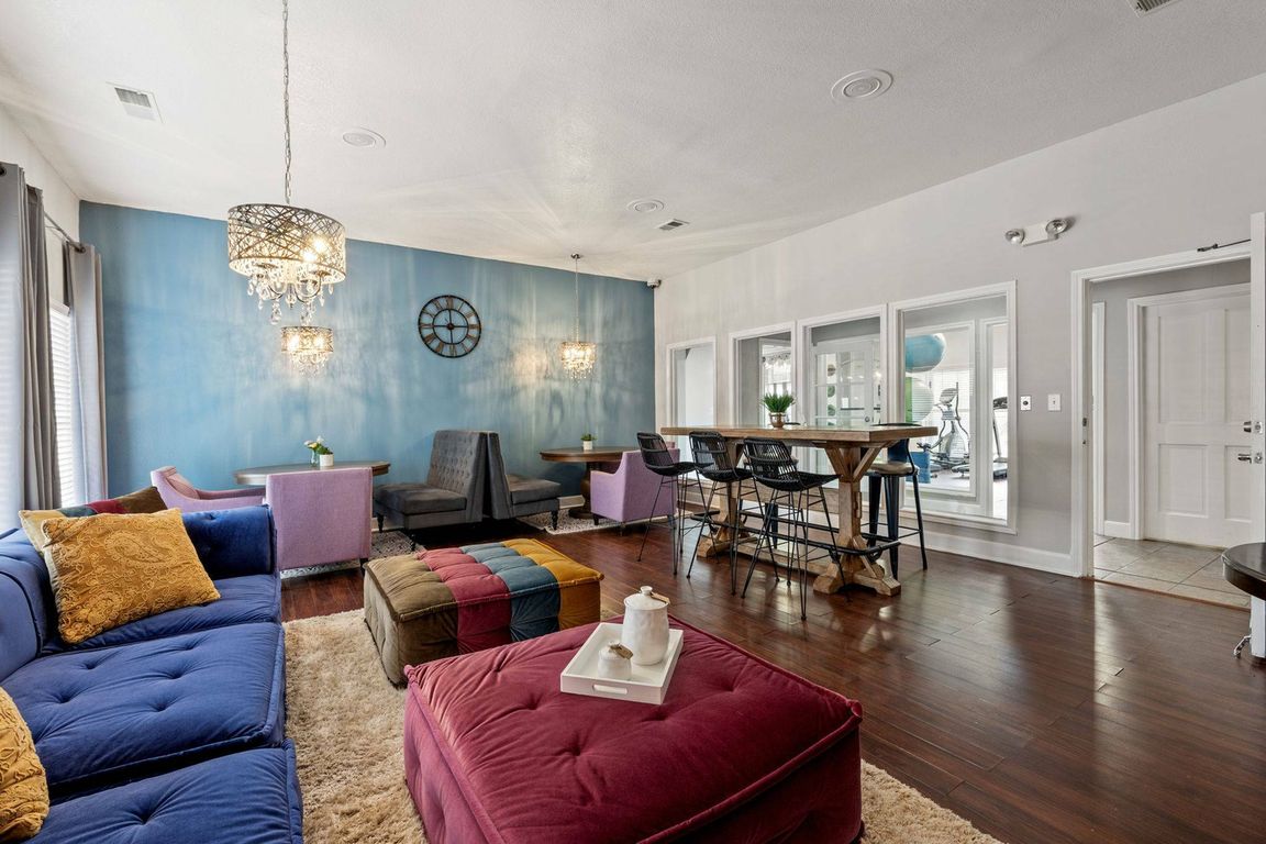 Chic Resident Lounge with Modern Design at Avonmora Apartments!
