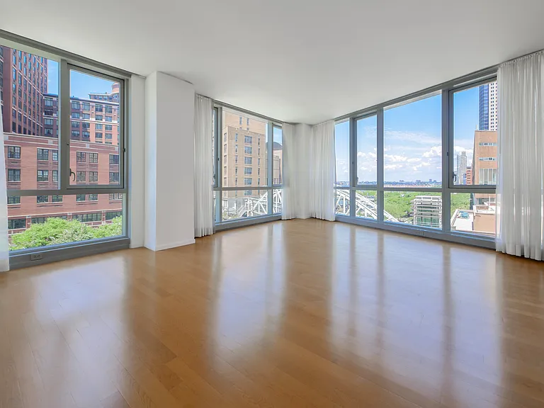 200 Chambers St #5C — Photo 1