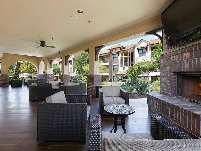 Outdoor Lounge